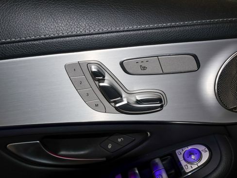 Used 2023 Mercedes-Benz GLC 300 4MATIC Coupe image 17