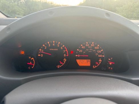 Used 2011 Nissan Frontier SV w/ SV Premium Utility Pkg image 23