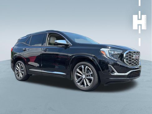Used 2020 GMC Terrain Denali FWD image 1