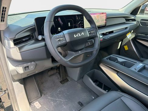 New 2026 Kia EV9 Light RWD image 18