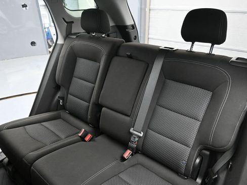 Used 2024 GMC Terrain SLE AWD/4WD image 15