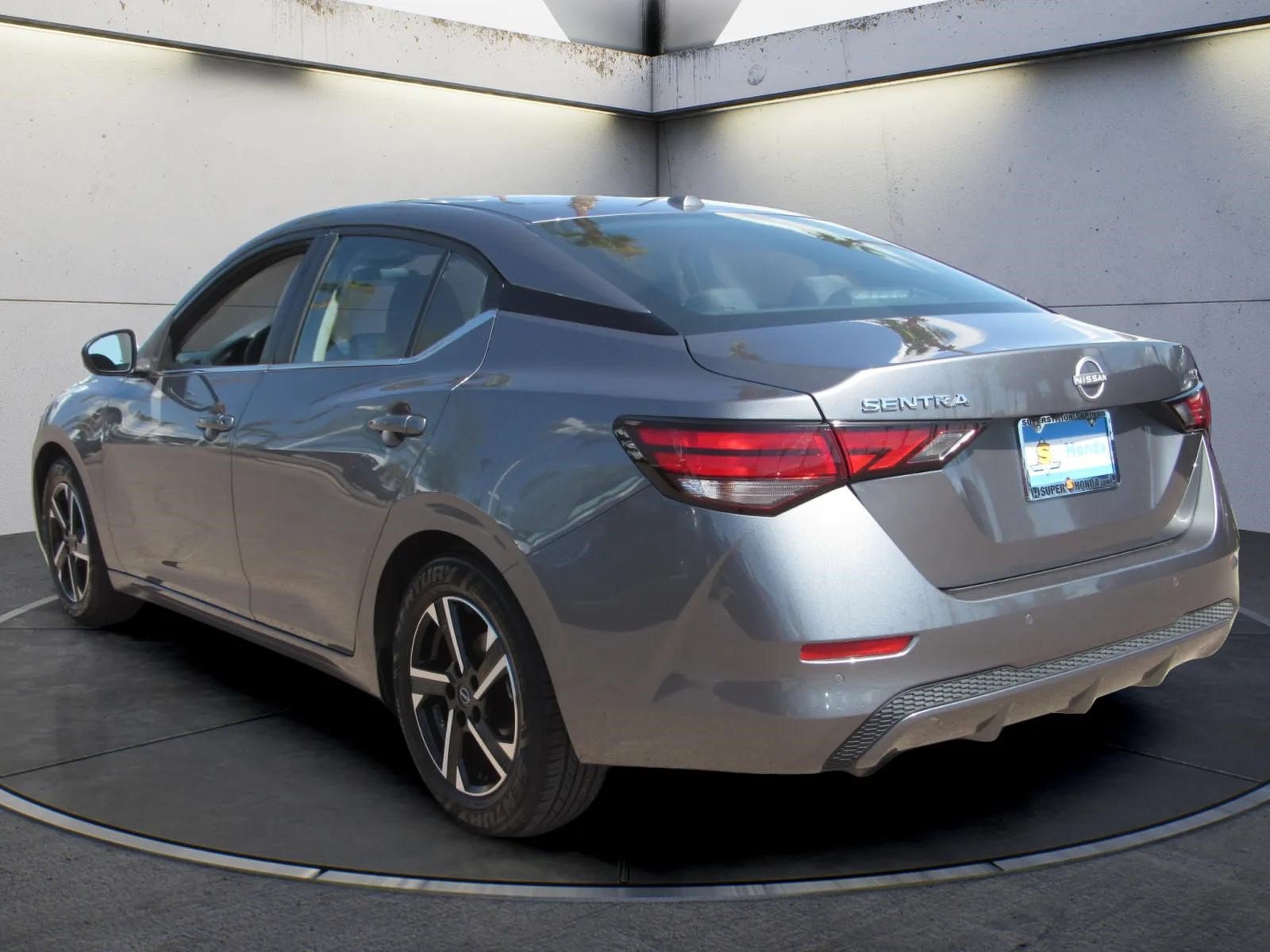 Used 2024 Nissan Sentra SV FWD image 6