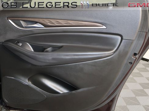 Certified 2023 Buick Enclave Avenir w/ Avenir Technology Package image 17