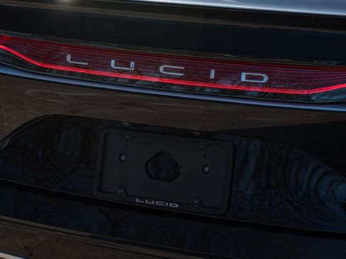 Used 2025 Lucid Air Pure image 4