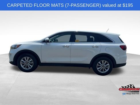 Used 2019 Kia Sorento LX image 2