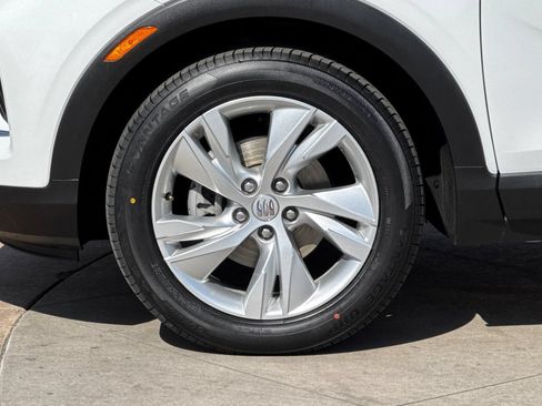 Used 2024 Buick Encore GX Preferred FWD image 30