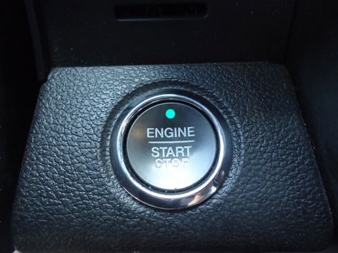 Used 2019 Ford F150 Lariat w/ Equipment Group 502A Luxury image 21