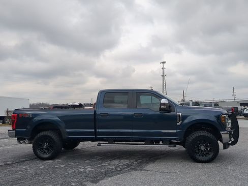 Used 2019 Ford F250 XL w/ STX Appearance Package image 2