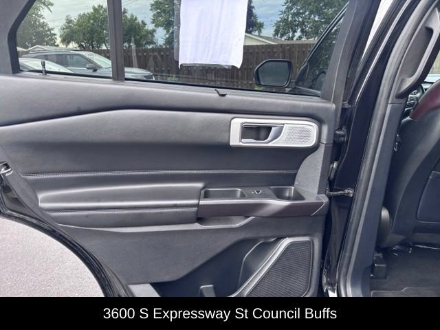 Used 2020 Ford Explorer Platinum w/ Premium Technology Package AWD/4WD image 42