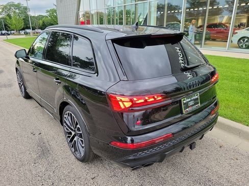 New 2026 Audi SQ7 Prestige AWD/4WD image 31