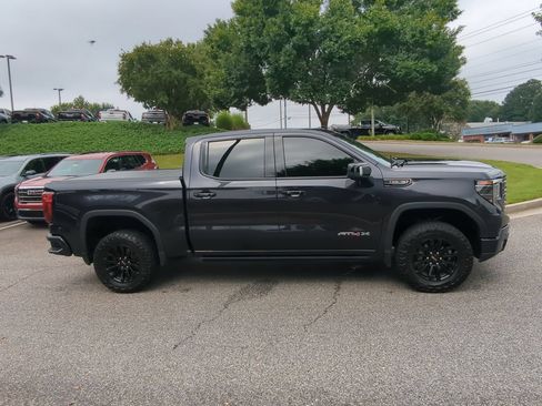 Used 2022 GMC Sierra 1500 AT4X AWD/4WD image 9