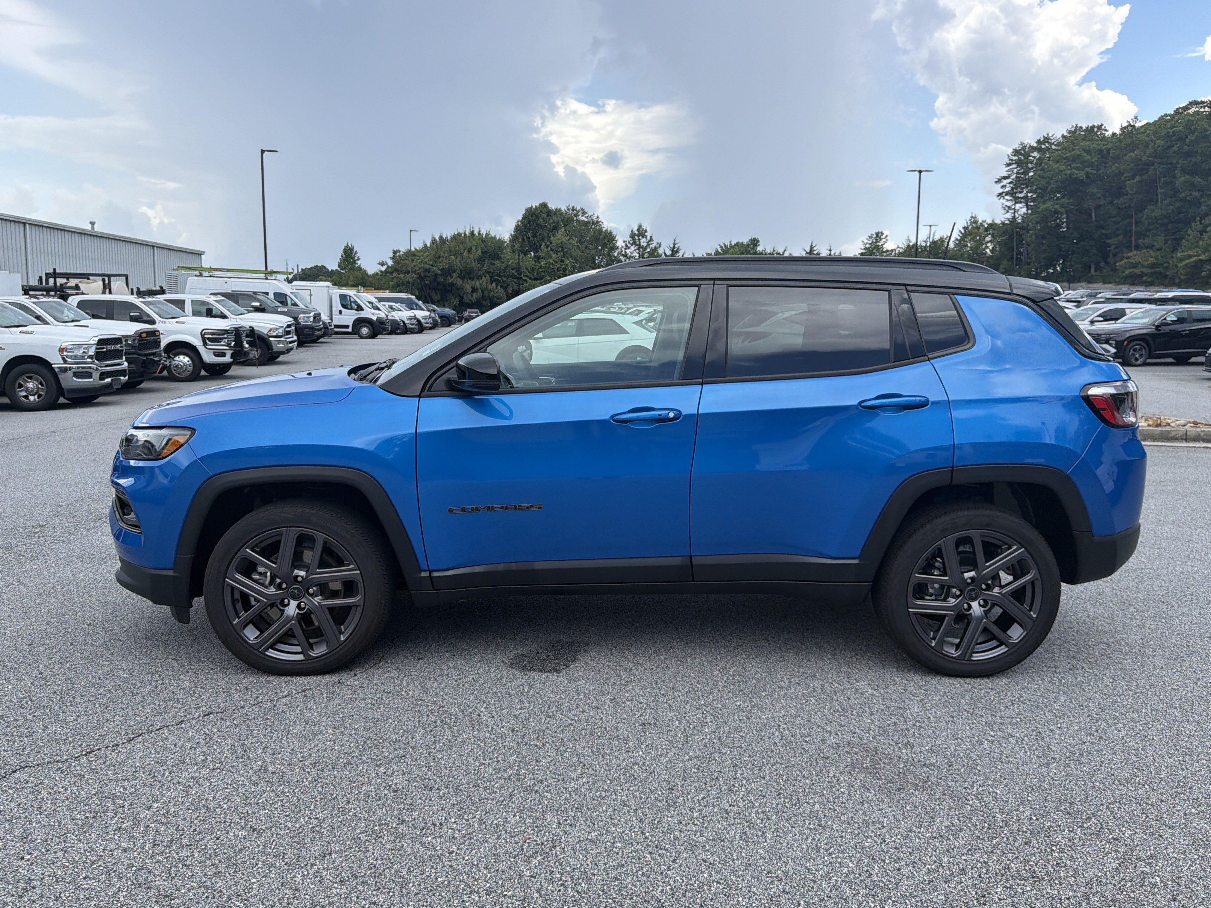 Used 2026 Jeep Compass Limited AWD/4WD image 4