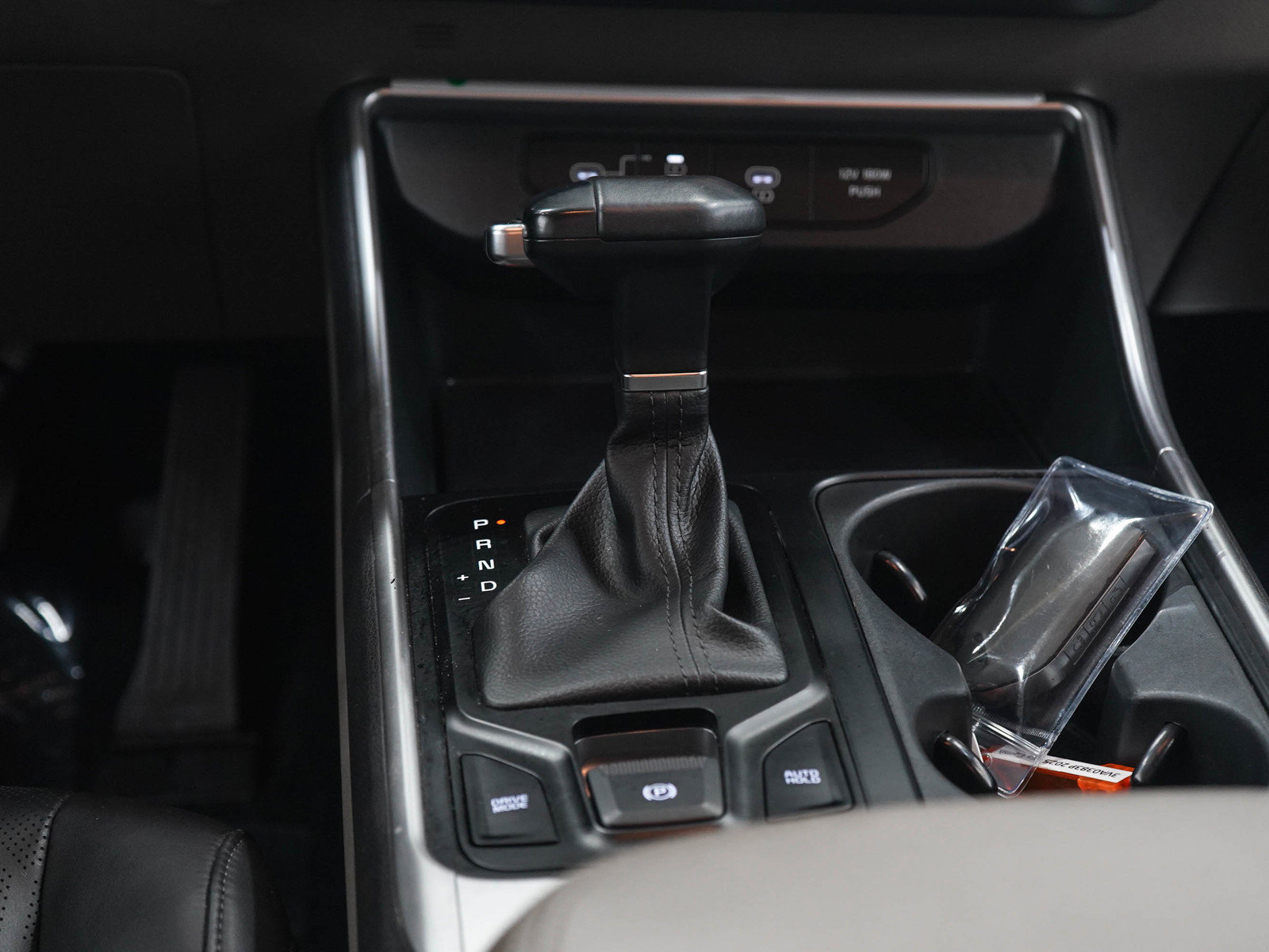 Used 2025 Kia Carnival FWD image 20