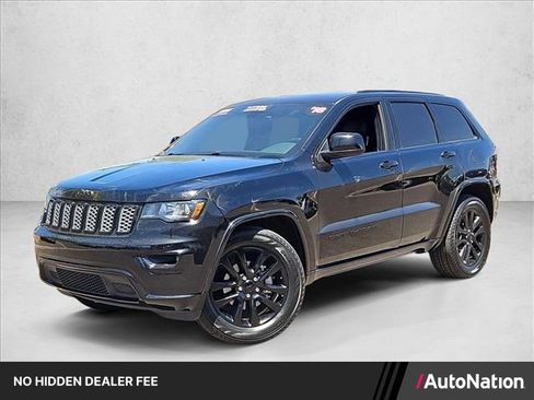 Used 2018 Jeep Grand Cherokee Altitude AWD/4WD image 1