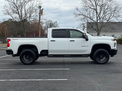 Used 2021 Chevrolet Silverado 2500 Custom w/ Custom Value Package image 5