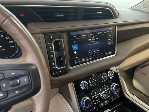Used 2021 GMC Yukon Denali image 25