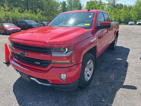 Used 2019 Chevrolet Silverado 1500 LT w/ All Star Edition AWD/4WD image 7