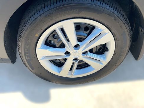 New 2025 Nissan Kicks Play S image 12