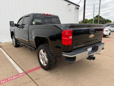 Used 2016 Chevrolet Silverado 2500 LTZ w/ Duramax Plus Package AWD/4WD image 4