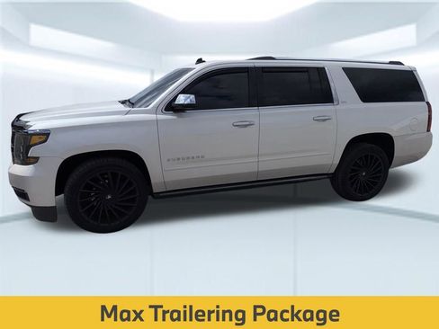 Used 2015 Chevrolet Suburban LTZ RWD image 5