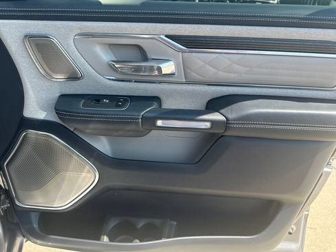 Used 2023 RAM 1500 Limited AWD/4WD image 31