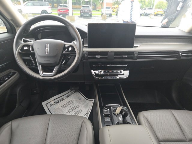 Used 2024 Lincoln Corsair AWD w/ Equipment Group 101A image 25