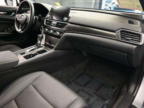 Used 2019 Honda Accord Sport image 45