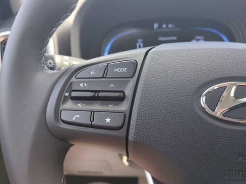 New 2026 Hyundai Venue SEL FWD image 31