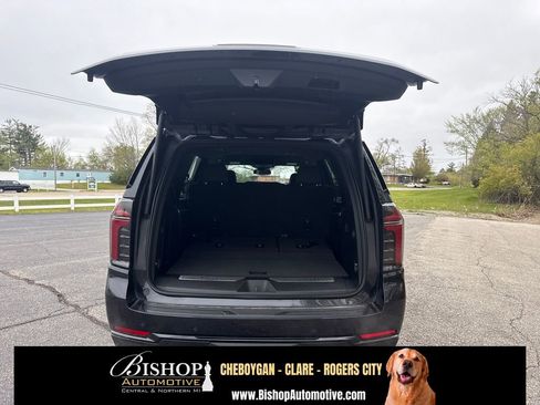 Used 2025 Chevrolet Tahoe Z71 AWD/4WD image 20