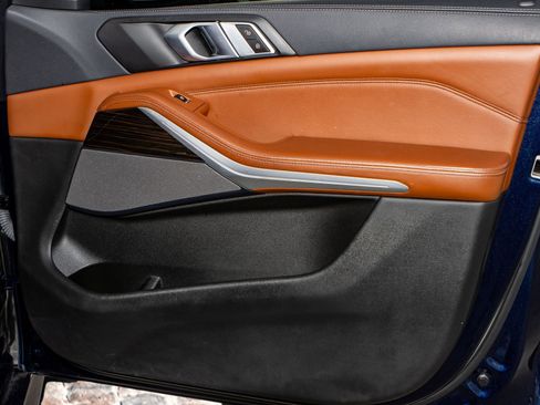 Used 2023 BMW X5 M50i w/ Executive Package image 17