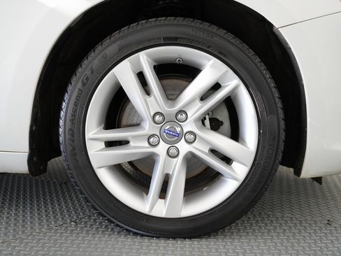 Used 2015 Volvo S60 T5 Platinum image 58