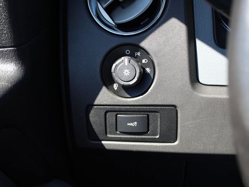 Used 2014 Ford F150 XLT w/ Equipment Group 302A Luxury AWD/4WD image 32