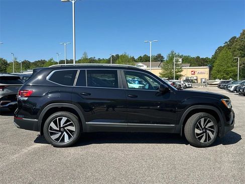 New 2025 Volkswagen Atlas SEL image 4