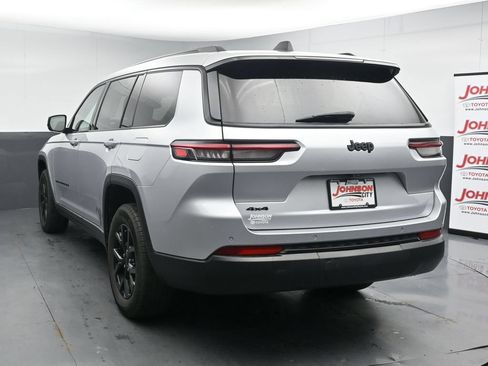 Used 2024 Jeep Grand Cherokee L Laredo AWD/4WD image 6