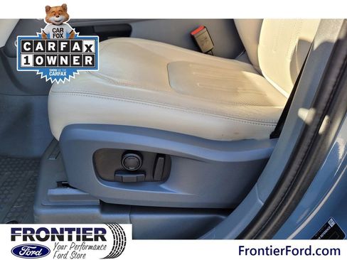 Used 2022 Land Rover Defender 110 SE image 13