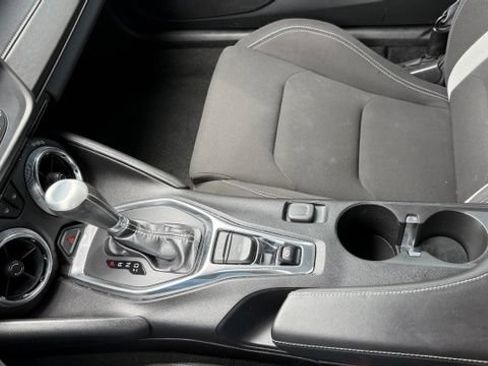 Used 2017 Chevrolet Camaro LT RWD image 27