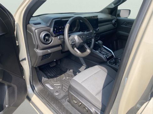 Used 2024 Chevrolet Colorado Trail Boss w/ Advanced Trailering Package AWD/4WD image 14