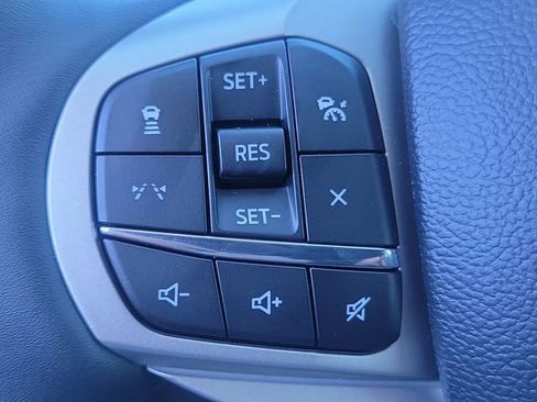 New 2026 Ford Explorer Active image 8