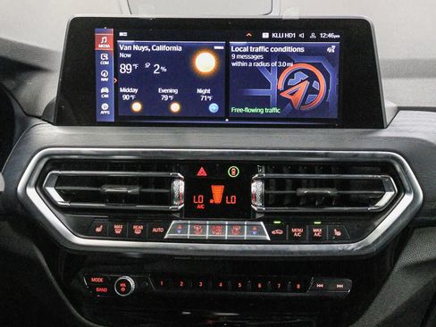 Used 2024 BMW X3 sDrive30i w/ Convenience Package RWD image 16