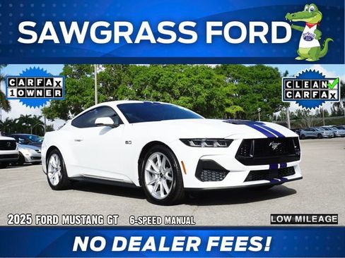 Used 2025 Ford Mustang GT Premium image 1