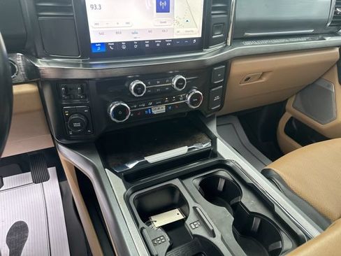 Used 2023 Ford F250 Lariat w/ Chrome Package AWD/4WD image 40
