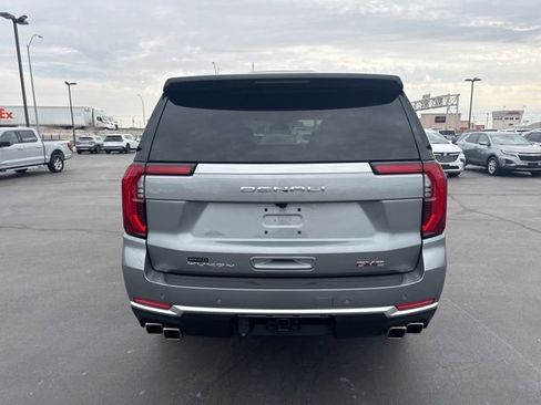 Used 2026 GMC Yukon Denali w/ Sun & Power Step Package image 4