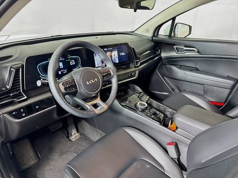 Certified 2023 Kia Sportage EX AWD/4WD image 9