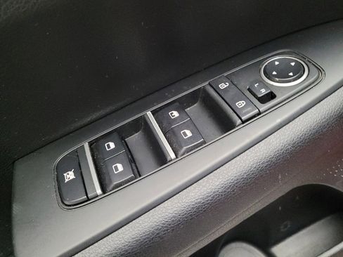 Used 2022 Kia Forte LXS FWD image 27
