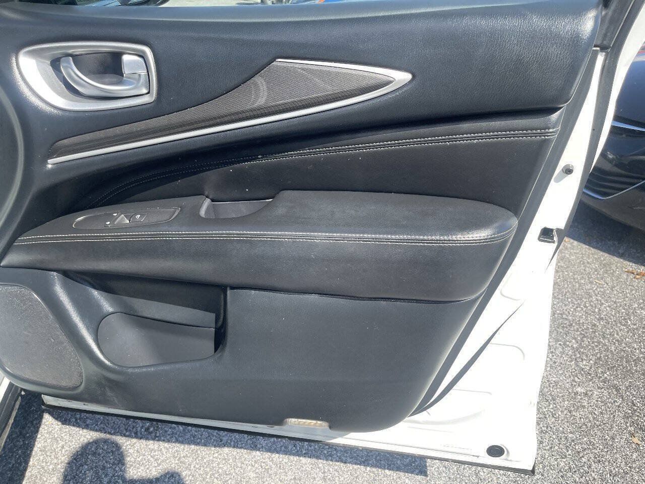 Used 2019 INFINITI QX60 Pure AWD/4WD image 24
