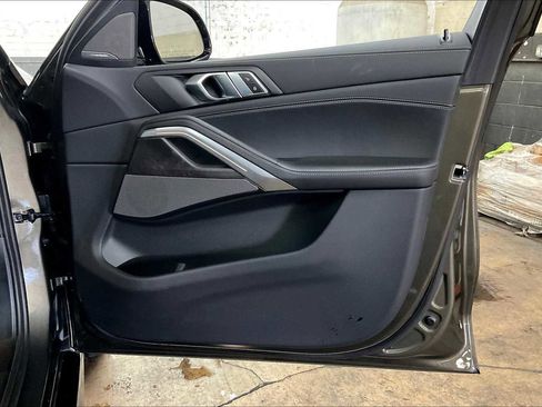 Used 2025 BMW X6 M60i image 27