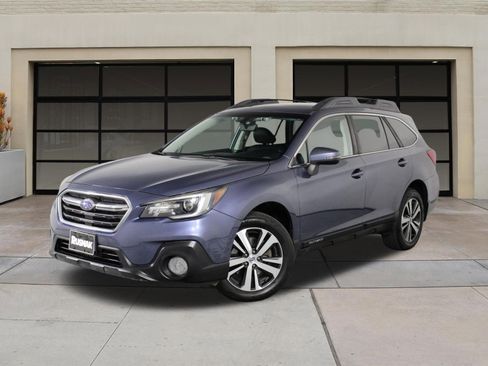 Used 2018 Subaru Outback 3.6R Limited image 3