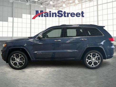 Used 2021 Jeep Grand Cherokee Overland AWD/4WD image 2