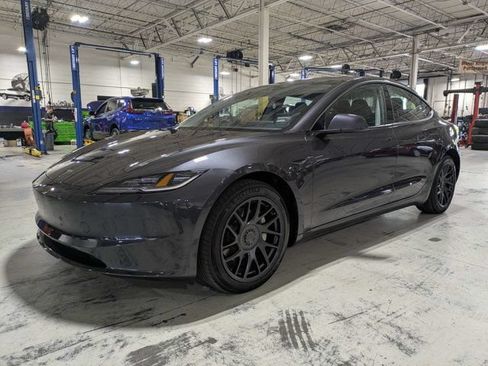 Used 2025 Tesla Model 3 RWD image 7