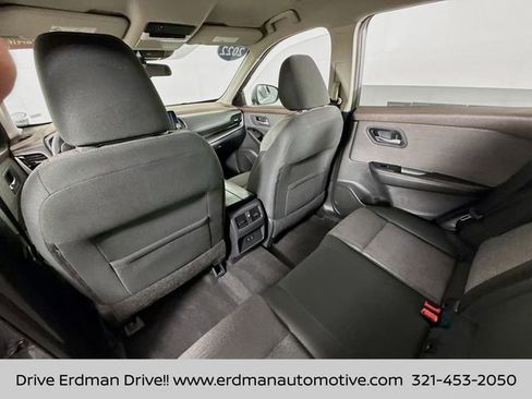 Certified 2022 Nissan Rogue SV image 10